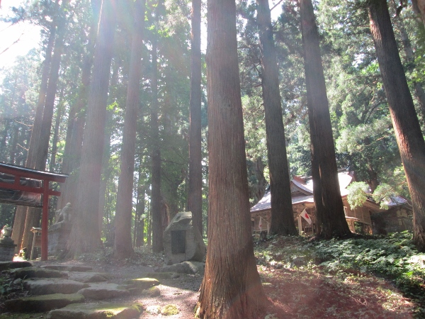 岩鬼山神社