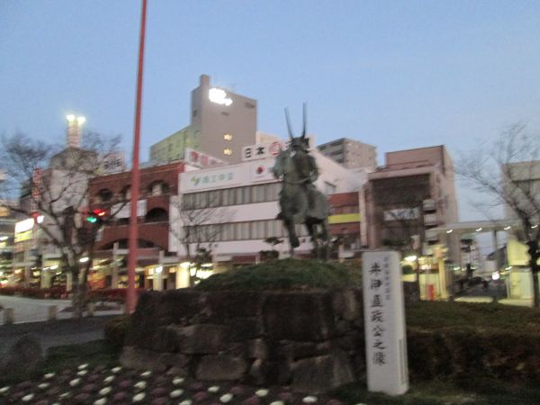 井伊直政公の像